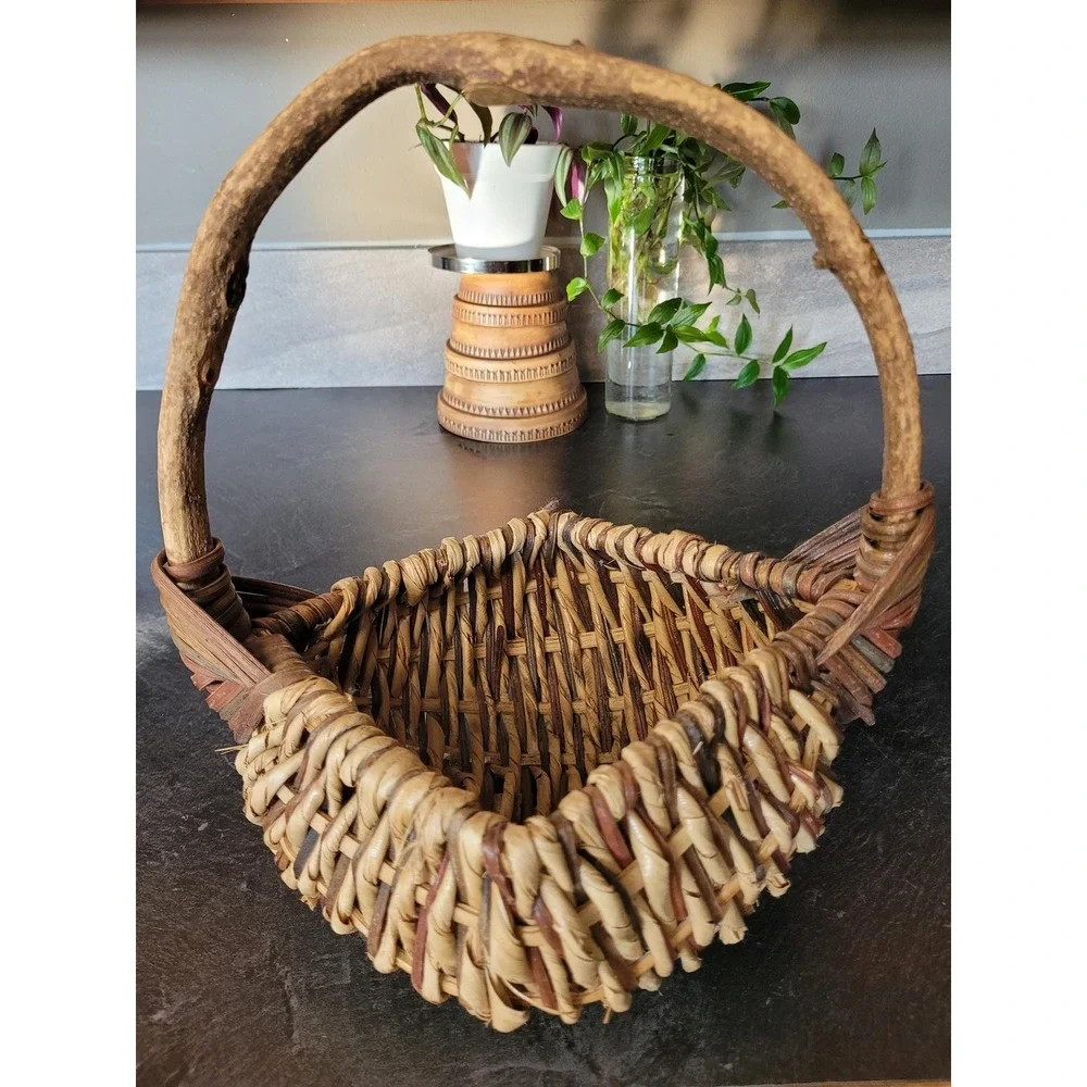 American Folk Primitive‎ Twig Handle Buttocks Handwoven Gathering Basket Branch